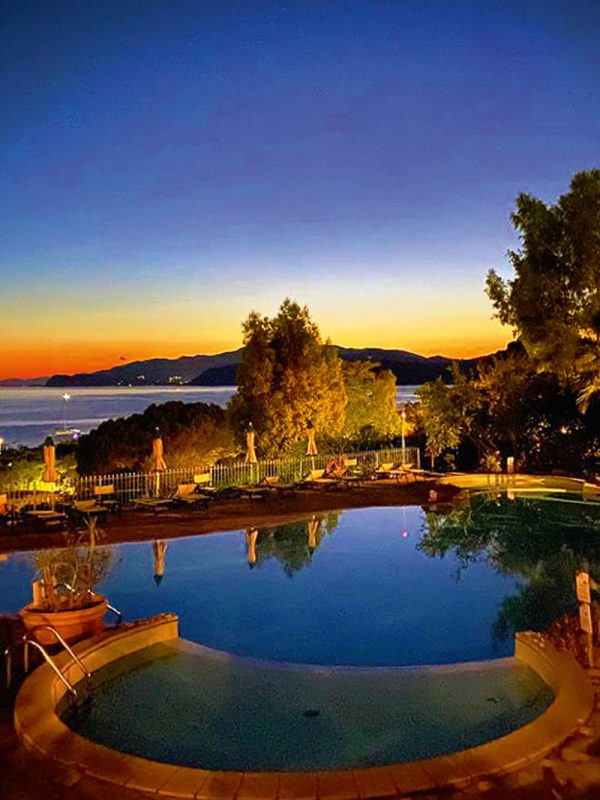 swimming pool in love services